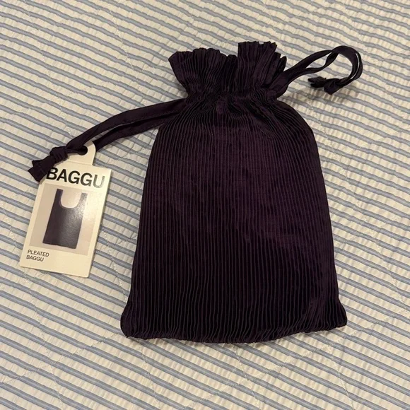 NWT BAGGU Pleated Fig Baby Baggu - Picture 5 of 6